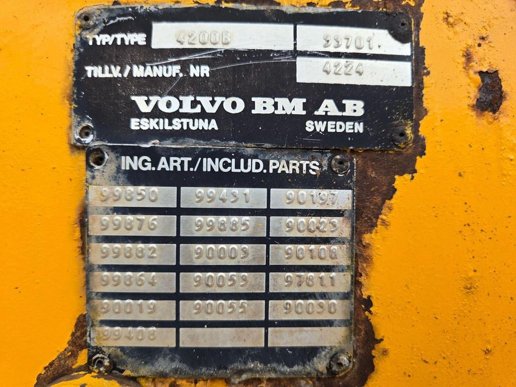 Chargeuse sur pneus Volvo 4200B: photos 14 Chargeuse sur pneus Volvo 4200B: photos 14