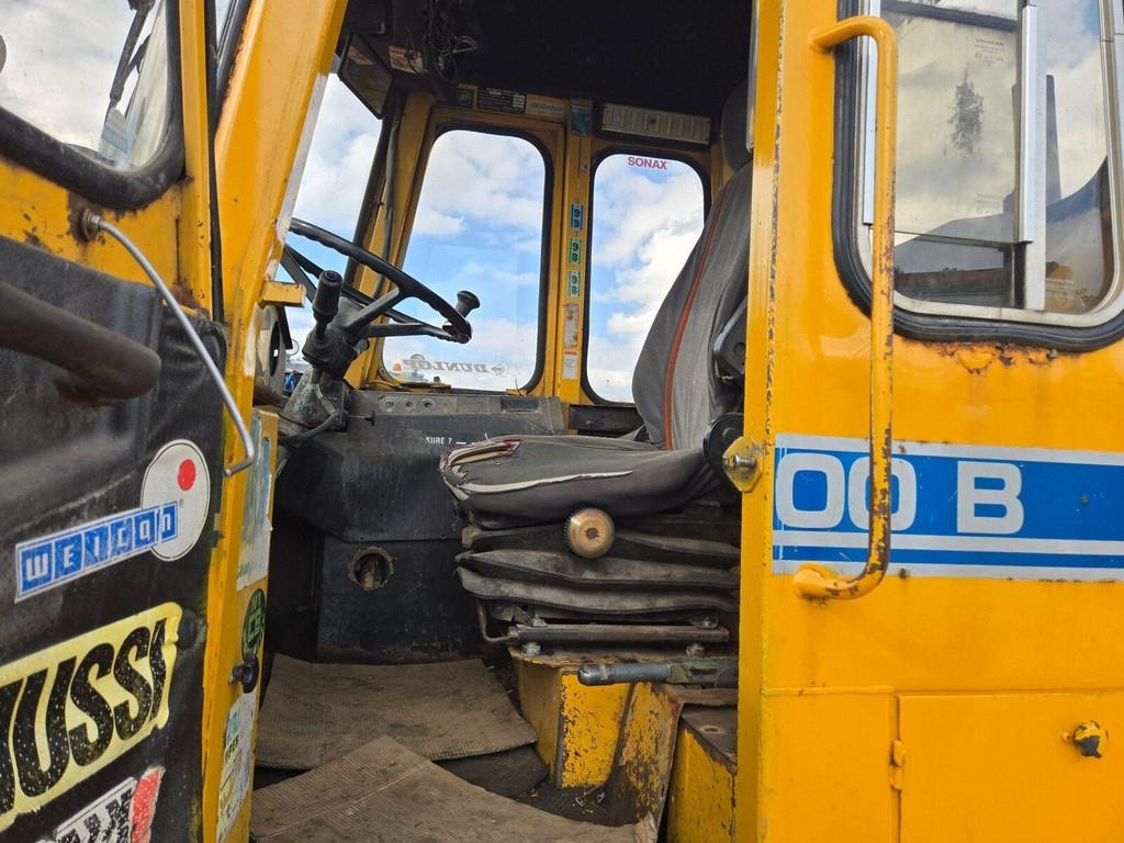 Chargeuse sur pneus Volvo 4200B: photos 11 Chargeuse sur pneus Volvo 4200B: photos 11