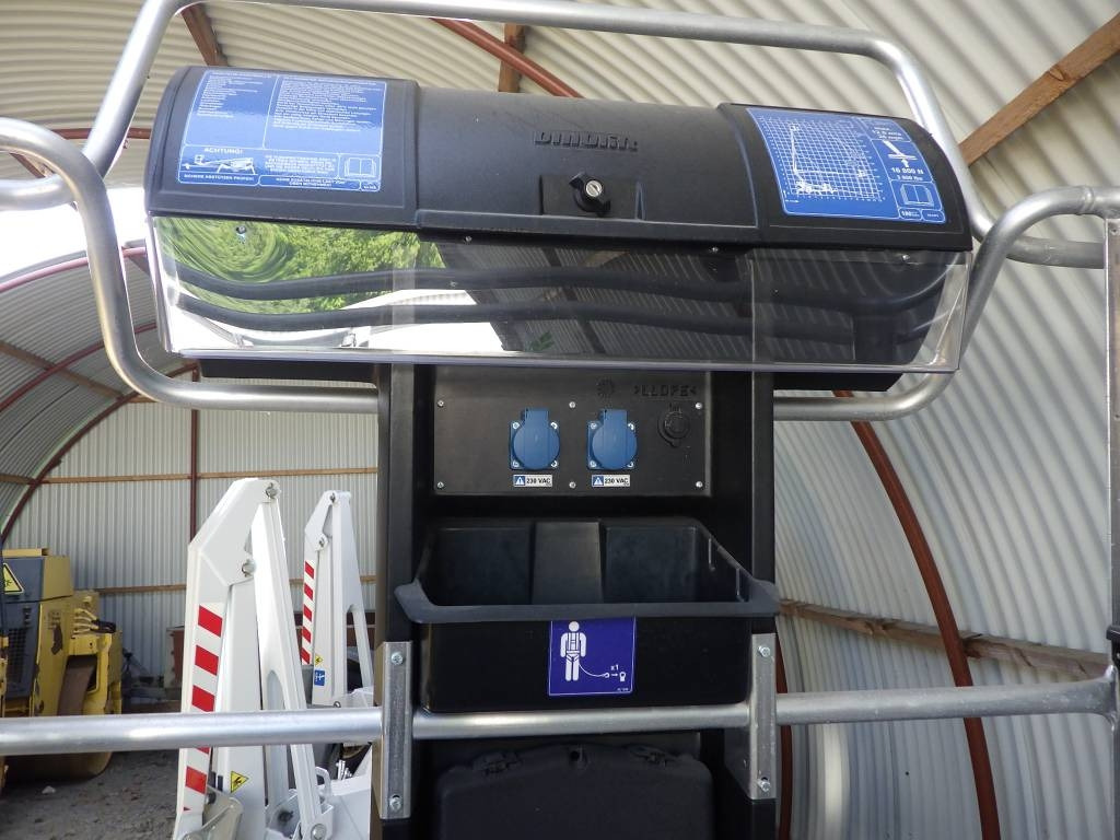 Dino 180 XT II - Nacelle sur remorque: photos 4 Dino 180 XT II - Nacelle sur remorque: photos 4