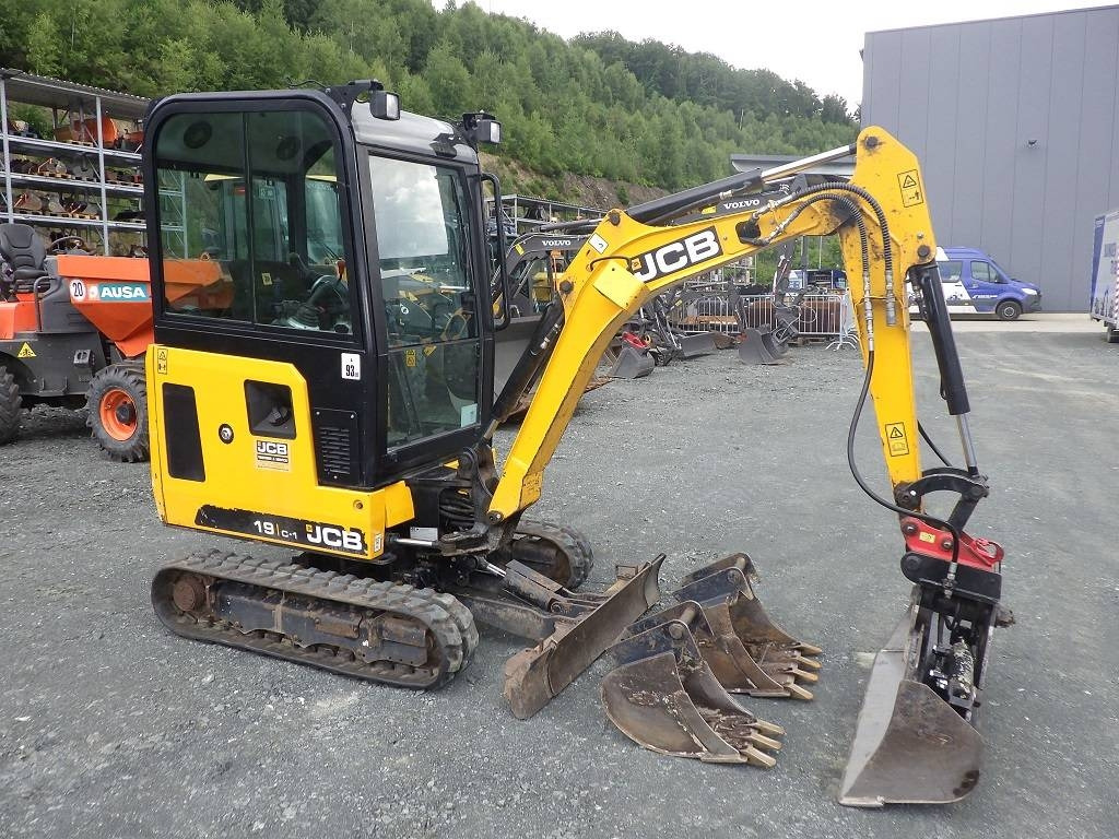 JCB 19 C-1 - Mini pelle: photos 3 JCB 19 C-1 - Mini pelle: photos 3