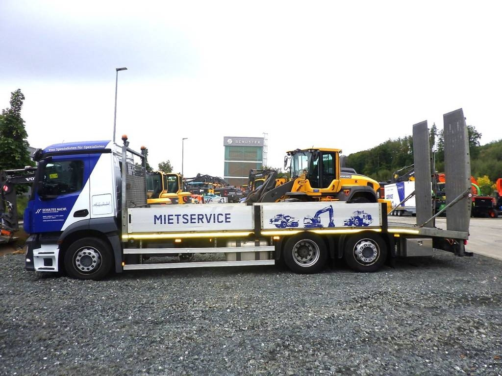 Mercedes-Benz Antos 2533 L Maschinentransporter - Camion porte-voitures: photos 2 Mercedes-Benz Antos 2533 L Maschinentransporter - Camion porte-voitures: photos 2