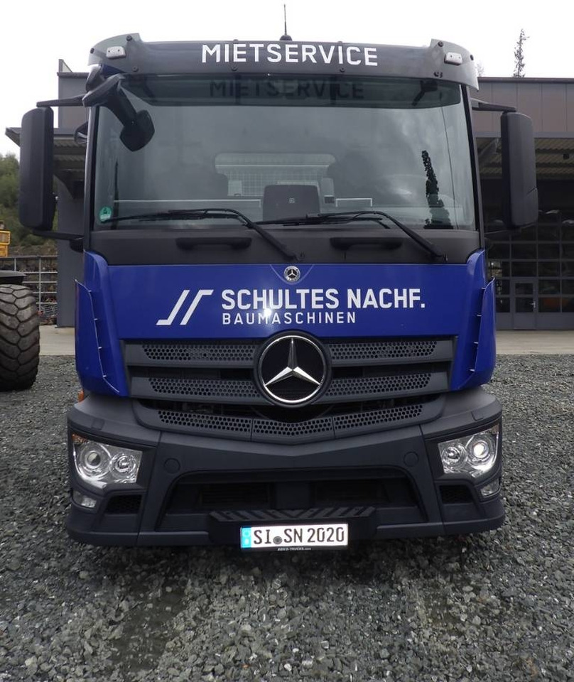 Mercedes-Benz Antos 2533 L Maschinentransporter - Camion porte-voitures: photos 3 Mercedes-Benz Antos 2533 L Maschinentransporter - Camion porte-voitures: photos 3