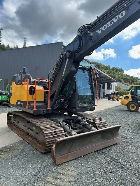 Volvo EC 140 EL - Pelle sur chenille: photos 4 Volvo EC 140 EL - Pelle sur chenille: photos 4