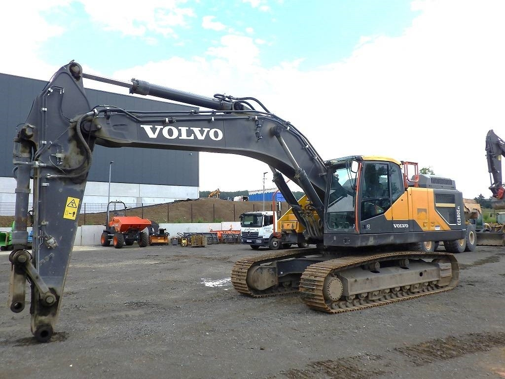 Volvo EC 380 E - Pelle sur chenille: photos 1 Volvo EC 380 E - Pelle sur chenille: photos 1