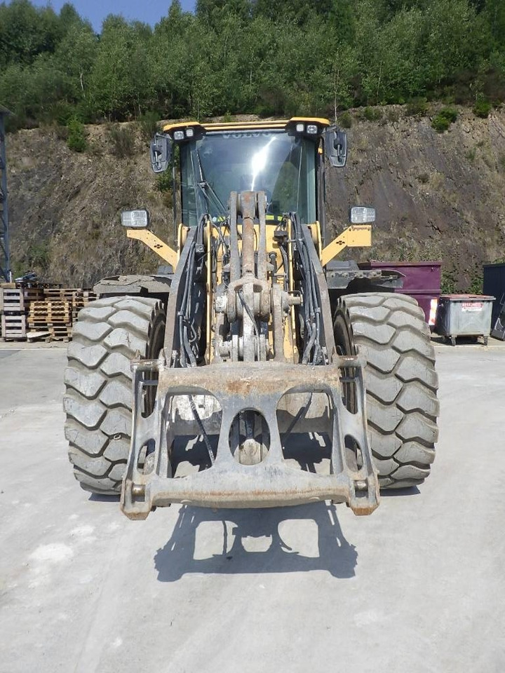 Volvo L 110 H LB - Chargeuse sur pneus: photos 2 Volvo L 110 H LB - Chargeuse sur pneus: photos 2