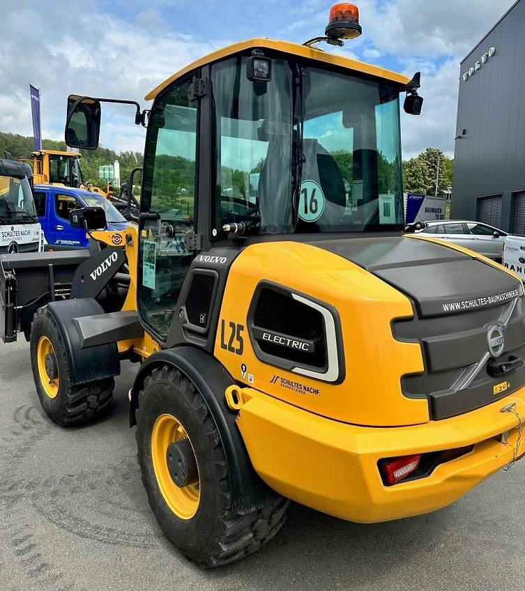 Volvo L 25 Electric - Chargeuse sur pneus: photos 5 Volvo L 25 Electric - Chargeuse sur pneus: photos 5