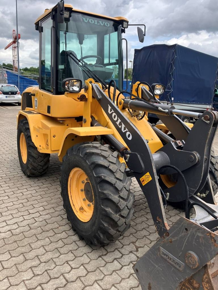Volvo L 30 G - Chargeuse sur pneus: photos 3 Volvo L 30 G - Chargeuse sur pneus: photos 3