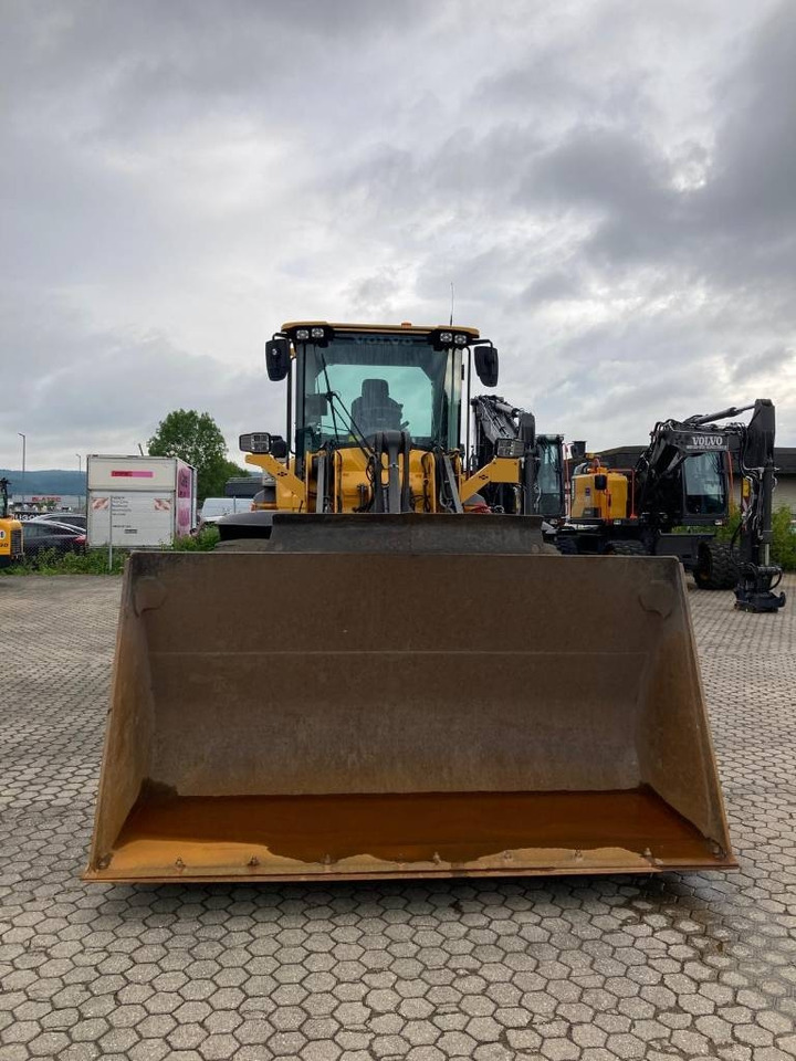 Volvo L 70 H - Chargeuse sur pneus: photos 3 Volvo L 70 H - Chargeuse sur pneus: photos 3