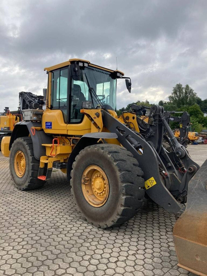 Volvo L 70 H - Chargeuse sur pneus: photos 4 Volvo L 70 H - Chargeuse sur pneus: photos 4