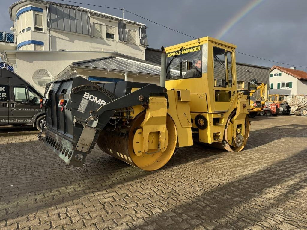 Bomag BW 144 AD-2 mit Splittstreuer BS180 - Rouleau compresseur: photos 4 Bomag BW 144 AD-2 mit Splittstreuer BS180 - Rouleau compresseur: photos 4