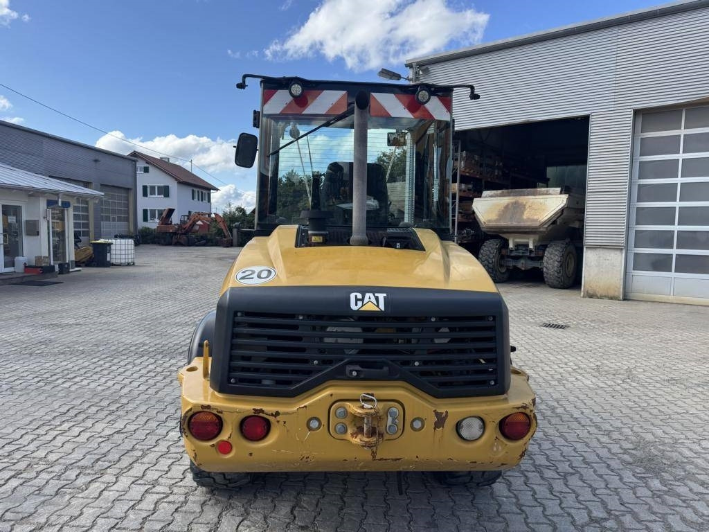 CAT 908M - Chargeuse sur pneus: photos 5 CAT 908M - Chargeuse sur pneus: photos 5
