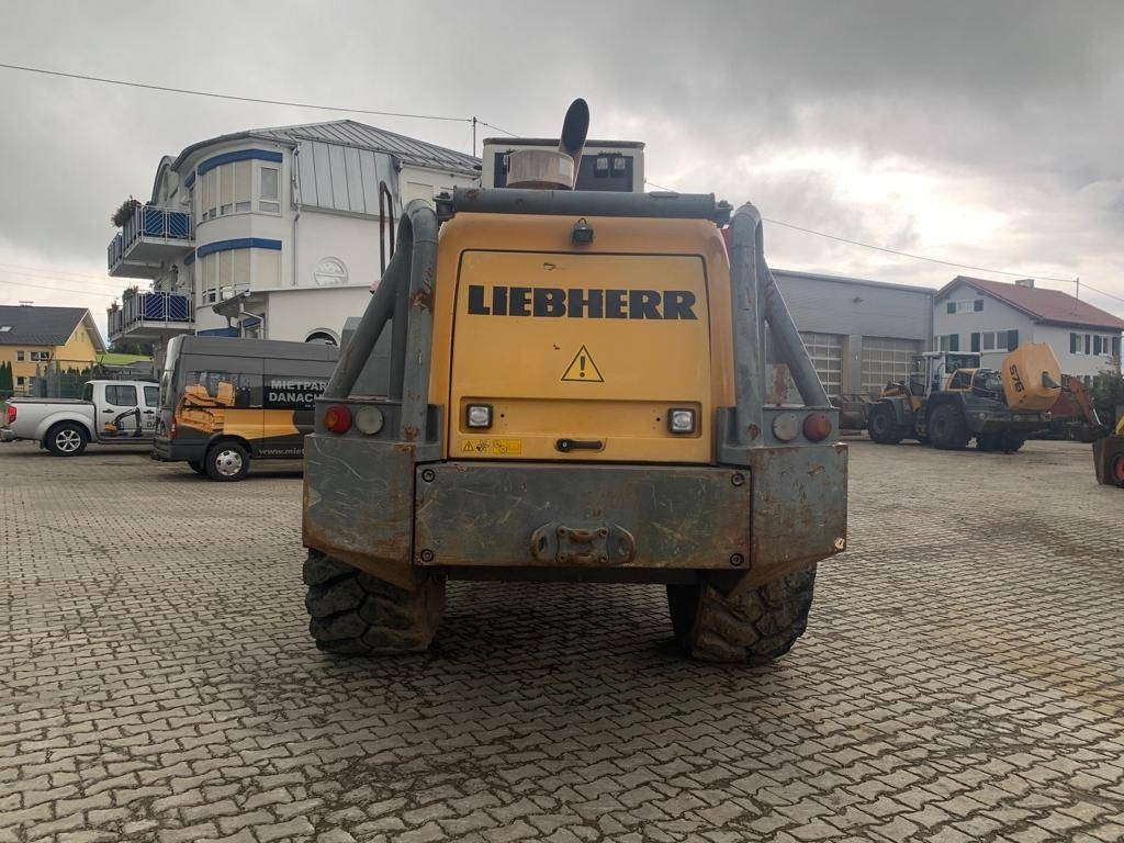 Liebherr L 576 - Chargeuse sur pneus: photos 4 Liebherr L 576 - Chargeuse sur pneus: photos 4