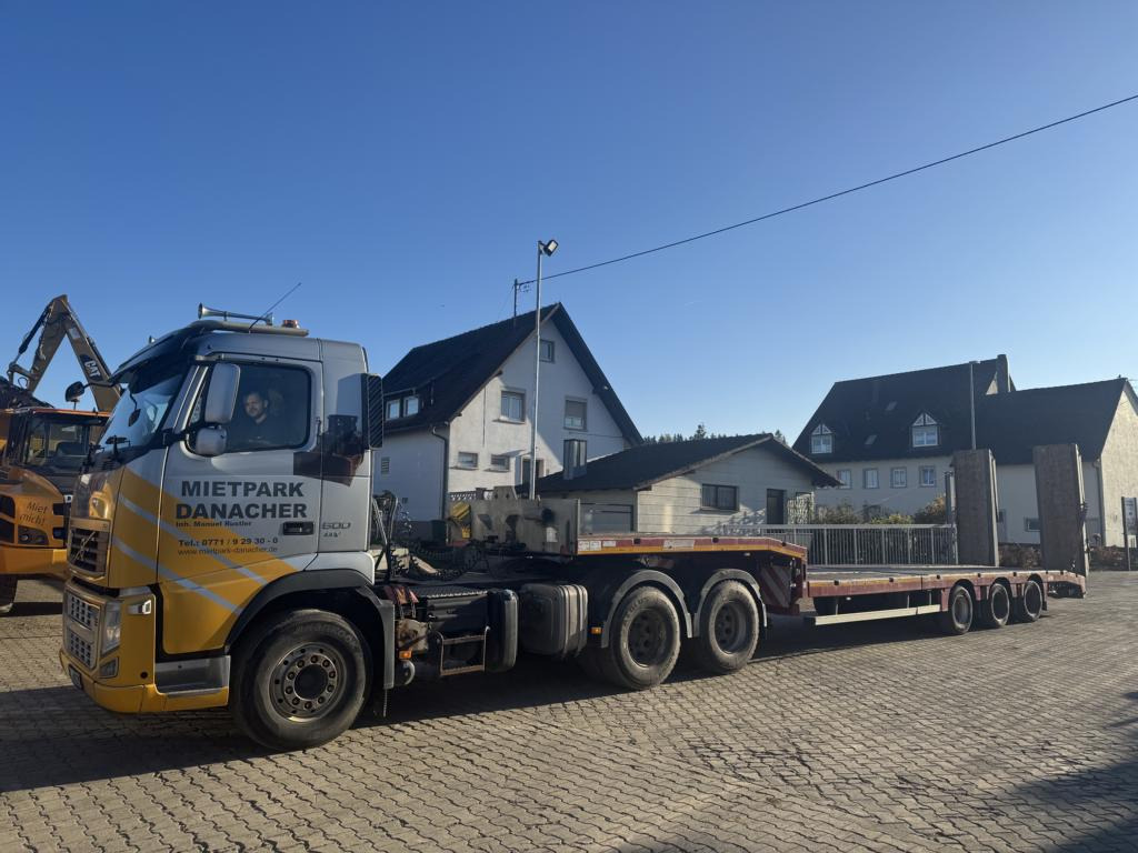 VOLVO FH500EV with Faymonville F-S43-1A1Y - Tracteur routier: photos 1 VOLVO FH500EV with Faymonville F-S43-1A1Y - Tracteur routier: photos 1