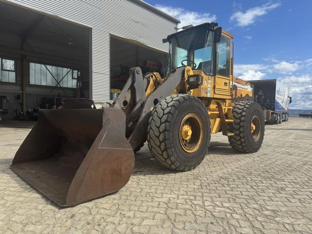 Volvo L 70 C - Chargeuse sur pneus: photos 1 Volvo L 70 C - Chargeuse sur pneus: photos 1