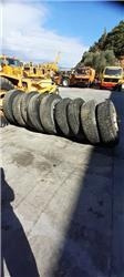 Bridgestone 13R22.5 - Pneu pour Engins de chantier: photos 1 Bridgestone 13R22.5 - Pneu pour Engins de chantier: photos 1