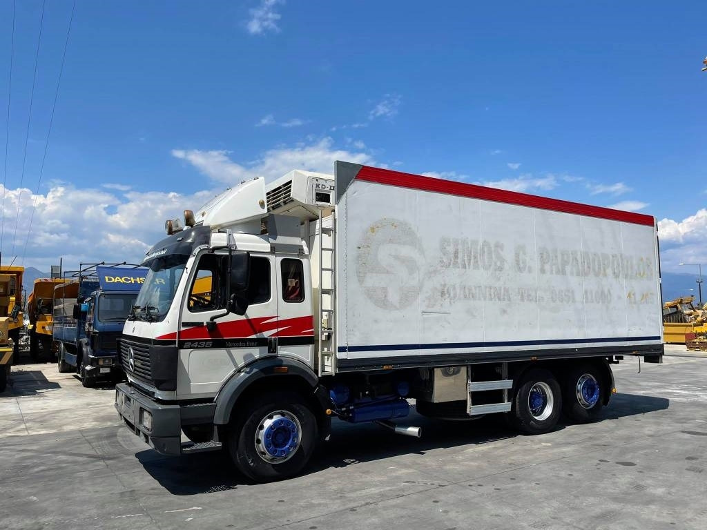 Mercedes-Benz 2435L  - Camion frigorifique: photos 2 Mercedes-Benz 2435L  - Camion frigorifique: photos 2