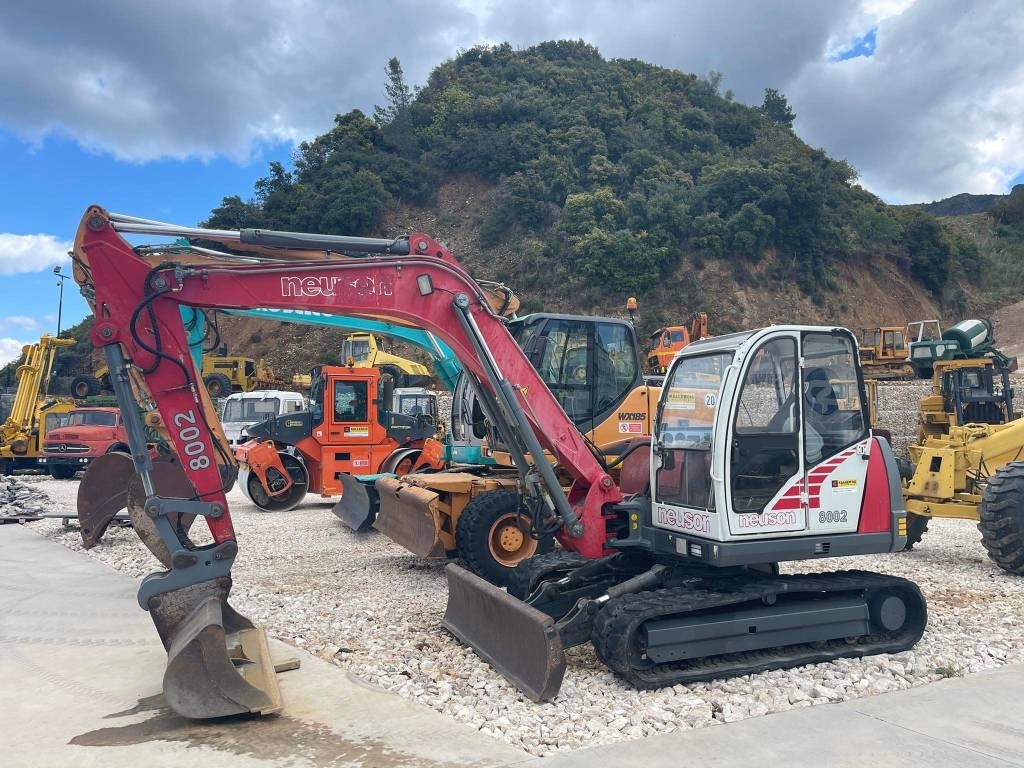 Neuson 8002 RDU - Pelle sur chenille: photos 1 Neuson 8002 RDU - Pelle sur chenille: photos 1