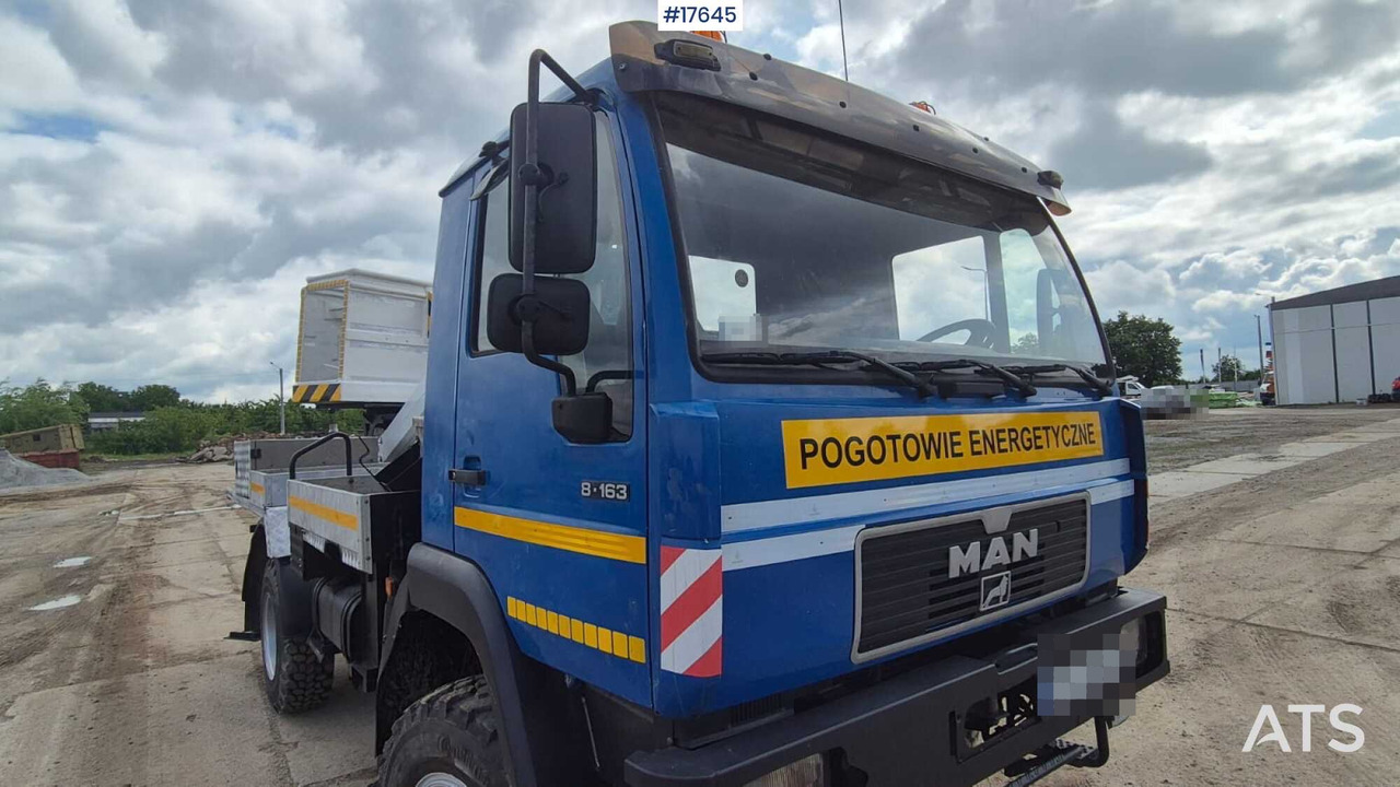2000 MAN 8.163 - Camion avec nacelle: photos 4 2000 MAN 8.163 - Camion avec nacelle: photos 4