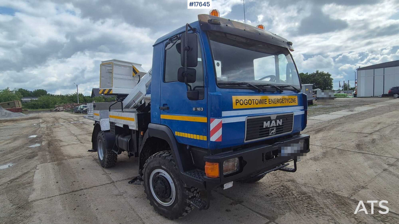2000 MAN 8.163 - Camion avec nacelle: photos 1 2000 MAN 8.163 - Camion avec nacelle: photos 1