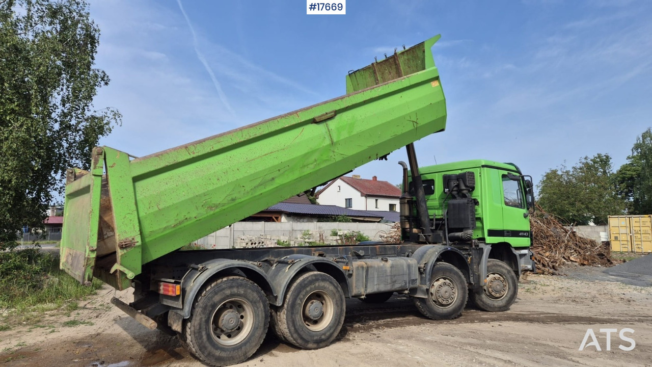 2002 Mercedes-Benz Actros 4143 8x8 - Camion benne: photos 5 2002 Mercedes-Benz Actros 4143 8x8 - Camion benne: photos 5