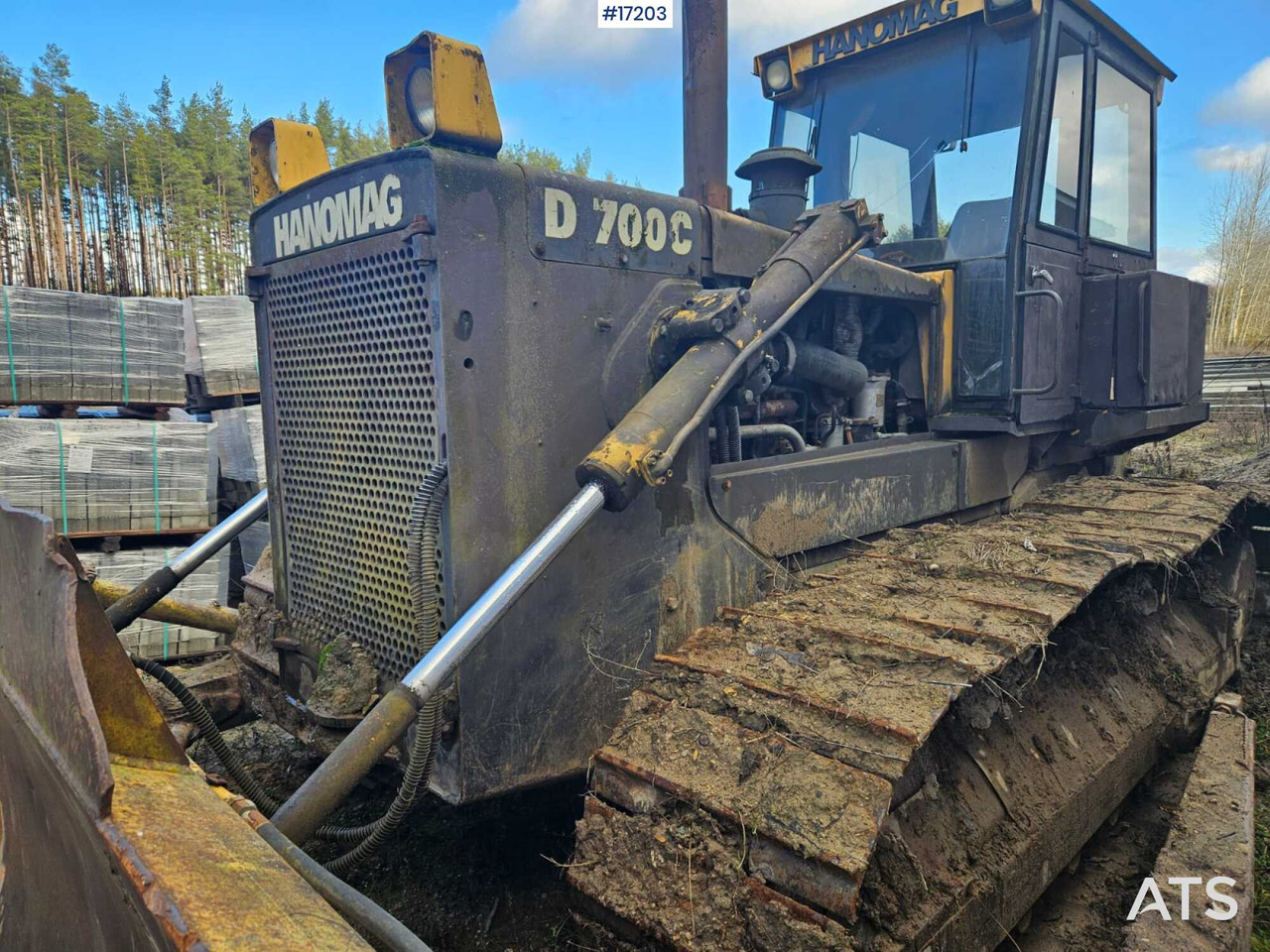 Bulldozer HANOMAG D700 C (1991) - Bulldozer: photos 3 Bulldozer HANOMAG D700 C (1991) - Bulldozer: photos 3