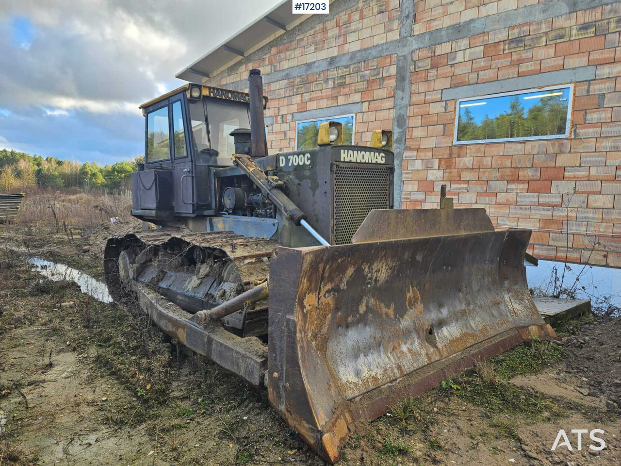 Bulldozer HANOMAG D700 C (1991) - Bulldozer: photos 2 Bulldozer HANOMAG D700 C (1991) - Bulldozer: photos 2