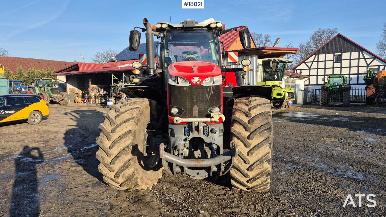 Massey Ferguson 8740S agricultural tractor (2019) - Tracteur agricole: photos 2 Massey Ferguson 8740S agricultural tractor (2019) - Tracteur agricole: photos 2