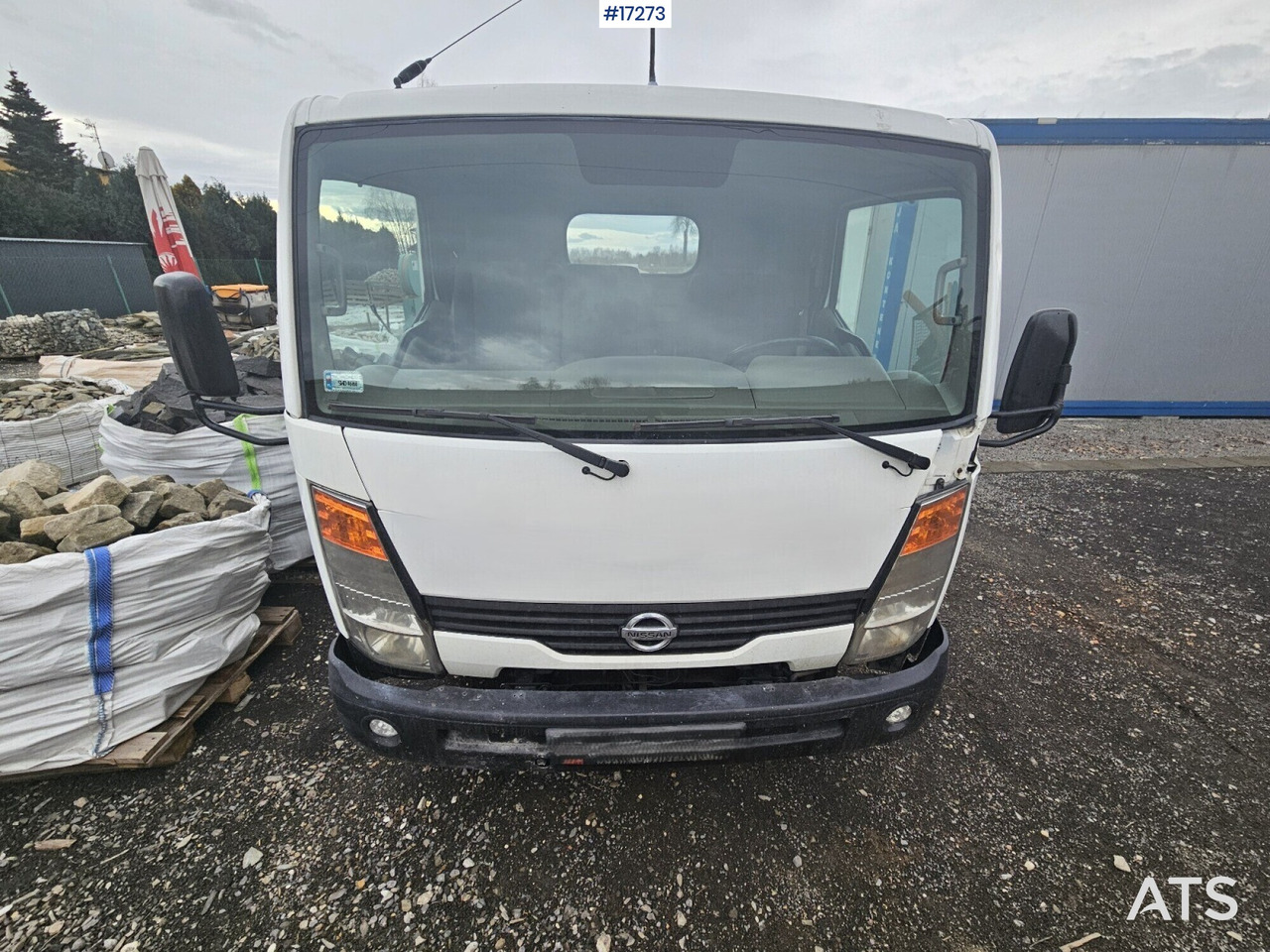 NISSAN CABSTAR dump truck (2007) - Camion benne: photos 3 NISSAN CABSTAR dump truck (2007) - Camion benne: photos 3