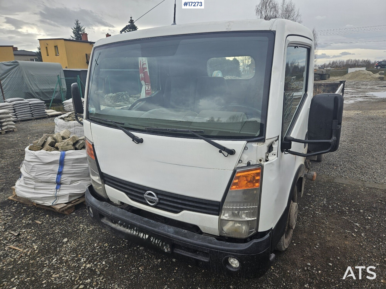 NISSAN CABSTAR dump truck (2007) - Camion benne: photos 4 NISSAN CABSTAR dump truck (2007) - Camion benne: photos 4