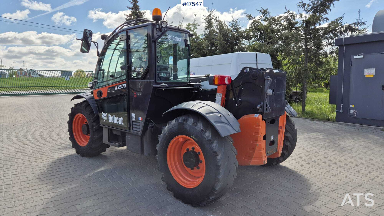 Telescopic wheel loaders BOBCAT TL35-70 (2018) - Chariot télescopique: photos 5 Telescopic wheel loaders BOBCAT TL35-70 (2018) - Chariot télescopique: photos 5