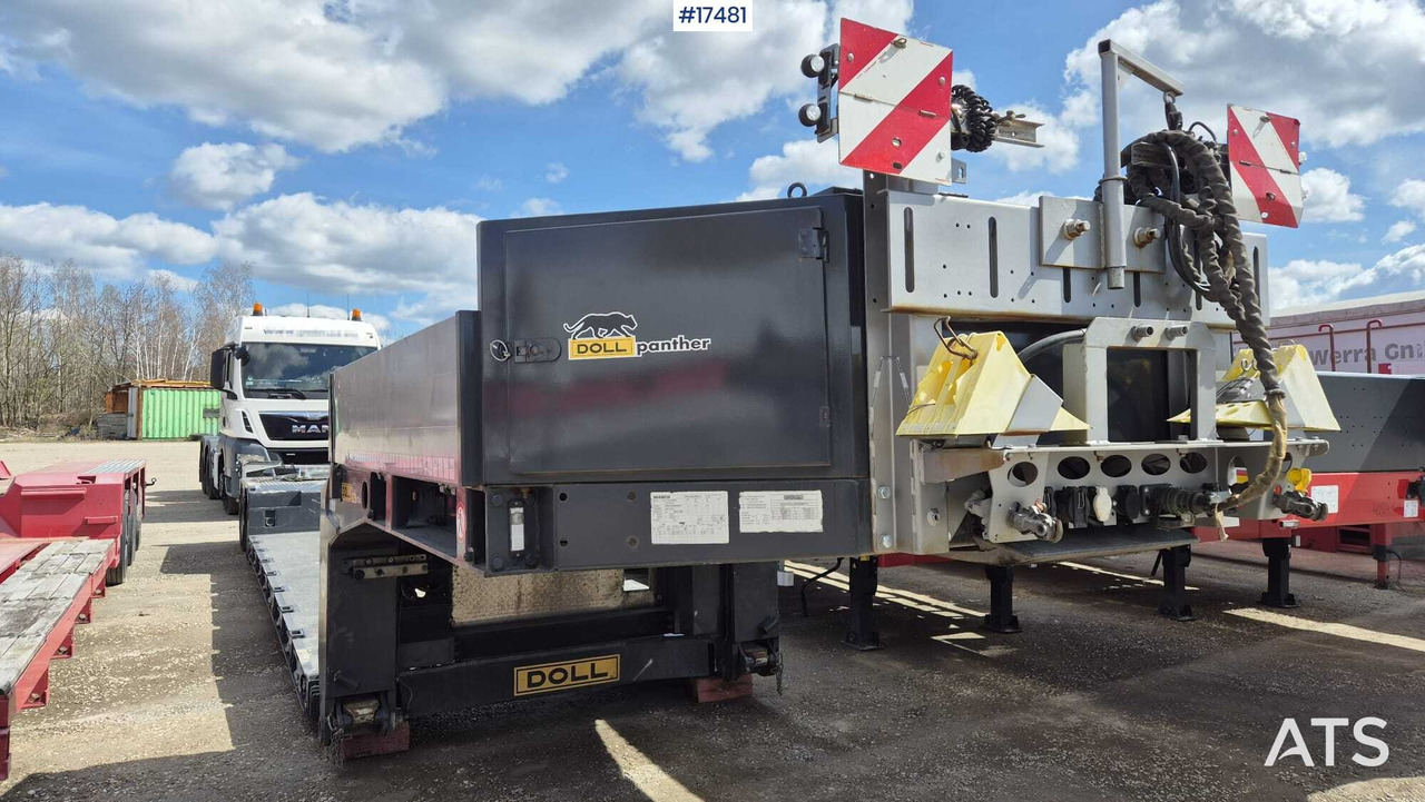 Tiefbett DOLL PANTHER T2E-S3F-21 low-bed semi-trailer (2015) - Semi-remorque surbaissé: photos 1 Tiefbett DOLL PANTHER T2E-S3F-21 low-bed semi-trailer (2015) - Semi-remorque surbaissé: photos 1