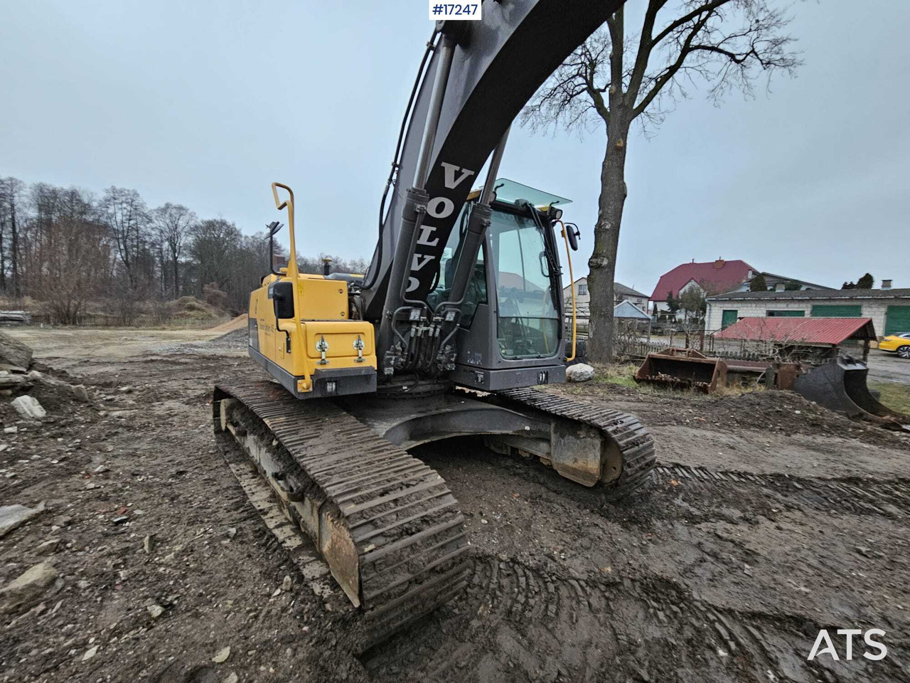 VOLVO EC 220DL Crawler Excavator (2013) Leica GPS Rototilt - Pelle sur chenille: photos 2 VOLVO EC 220DL Crawler Excavator (2013) Leica GPS Rototilt - Pelle sur chenille: photos 2