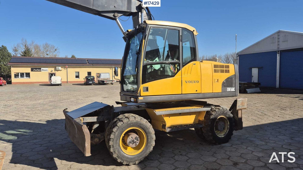 Wheel Excavator VOLVO EW160C (2010) - Pelle sur pneus: photos 5 Wheel Excavator VOLVO EW160C (2010) - Pelle sur pneus: photos 5
