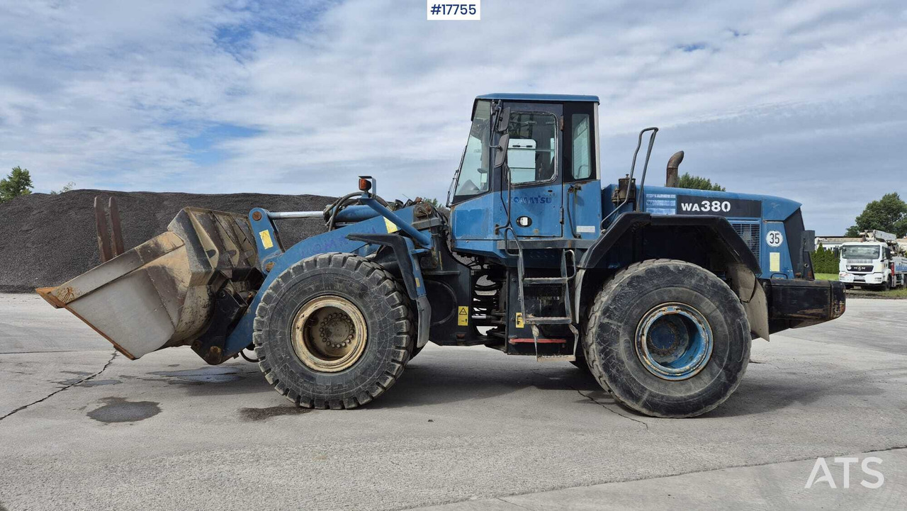 Wheel loader KOMATSU WA380 5H (2002) - Chargeuse sur pneus: photos 4 Wheel loader KOMATSU WA380 5H (2002) - Chargeuse sur pneus: photos 4
