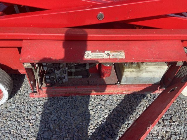 2002 JLG 2658-E3 Electric Scissor Lift - Nacelle ciseaux: photos 5 2002 JLG 2658-E3 Electric Scissor Lift - Nacelle ciseaux: photos 5