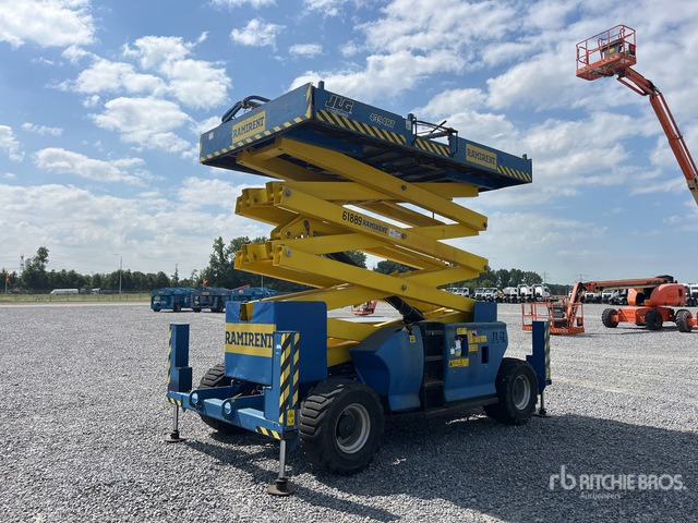 2006 JLG 4394 RT 4x4 Diesel Scissor Lift - Nacelle ciseaux: photos 2 2006 JLG 4394 RT 4x4 Diesel Scissor Lift - Nacelle ciseaux: photos 2