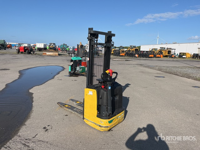 2007 Komatsu MWS10-1R Electric Stacker - Gerbeur: photos 4 2007 Komatsu MWS10-1R Electric Stacker - Gerbeur: photos 4