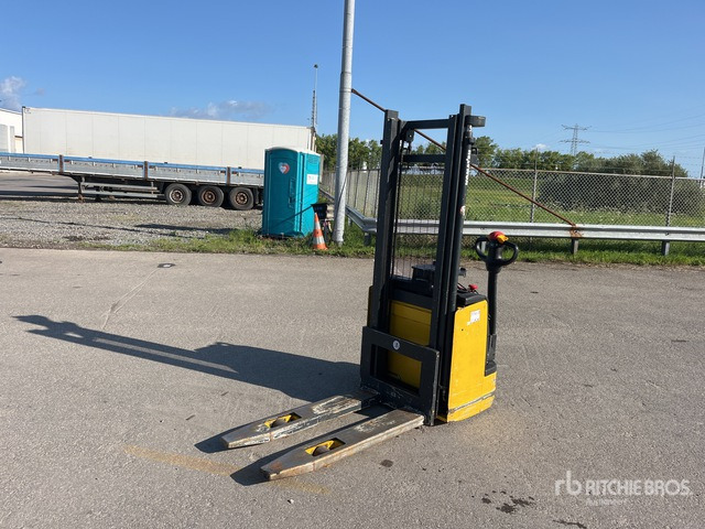 2007 Komatsu MWS10-1R Electric Stacker - Gerbeur: photos 2 2007 Komatsu MWS10-1R Electric Stacker - Gerbeur: photos 2