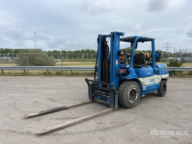 2008 Toyota 02-7FGA45 Forklift - Chariot élévateur: photos 1 2008 Toyota 02-7FGA45 Forklift - Chariot élévateur: photos 1