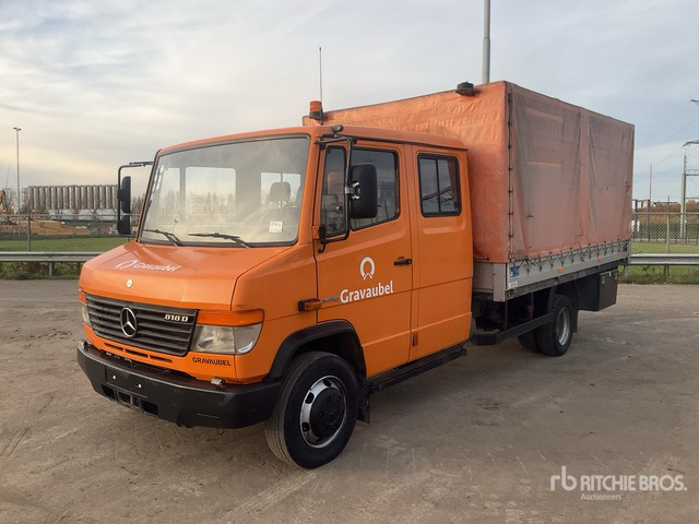 2010 Mercedes-Benz 818DE 4x2 Crew Cab Service Truck - Véhicule utilitaire plateau baché, Utilitaire double cabine: photos 1 2010 Mercedes-Benz 818DE 4x2 Crew Cab Service Truck - Véhicule utilitaire plateau baché, Utilitaire double cabine: photos 1