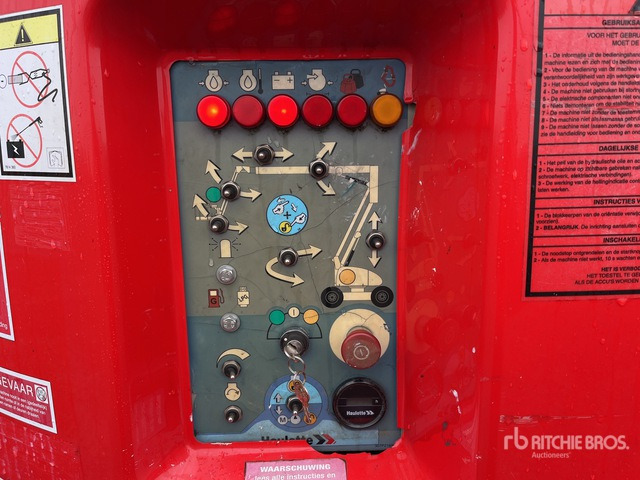 2012 Haulotte HA20PX 4WD Diesel Articulating Boom Lift - Nacelle articulée: photos 5 2012 Haulotte HA20PX 4WD Diesel Articulating Boom Lift - Nacelle articulée: photos 5