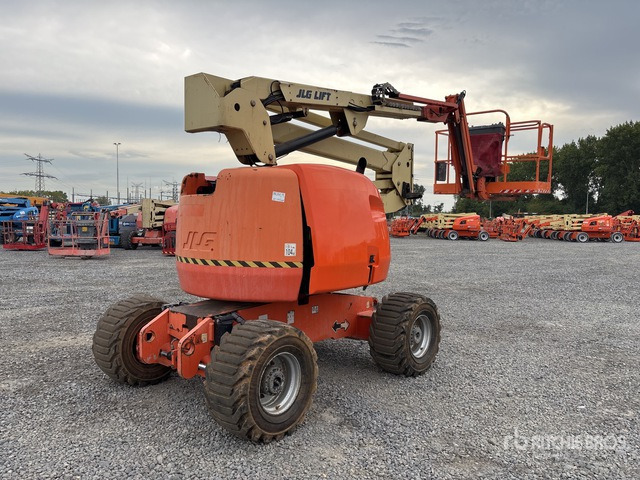 2012 JLG 450AJ 4WD Diesel Articulating Boom Lift - Nacelle articulée: photos 2 2012 JLG 450AJ 4WD Diesel Articulating Boom Lift - Nacelle articulée: photos 2