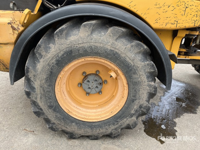 2013 Volvo L25F-Z Wiellader - Chargeuse sur pneus: photos 5 2013 Volvo L25F-Z Wiellader - Chargeuse sur pneus: photos 5