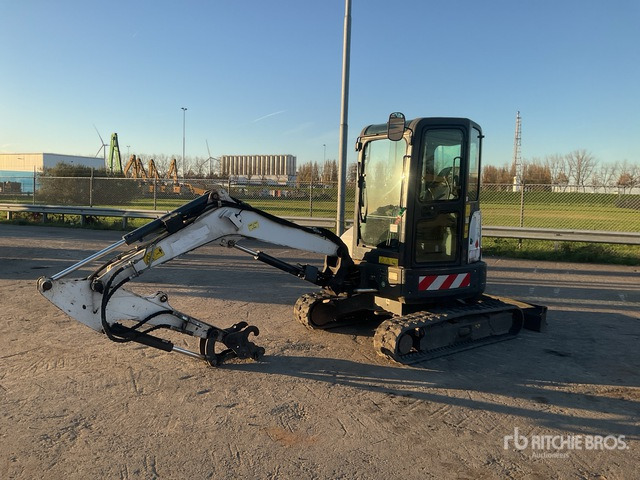 2014 Bobcat E35 (Inoperable) Mini Excavator: <6.6t - Mini pelle: photos 2 2014 Bobcat E35 (Inoperable) Mini Excavator: <6.6t - Mini pelle: photos 2