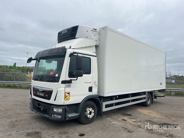 2014 M.A.N. TGL12.250 4x2 Refrigerated Truck - Broyeur/ Épareuse: photos 2 2014 M.A.N. TGL12.250 4x2 Refrigerated Truck - Broyeur/ Épareuse: photos 2