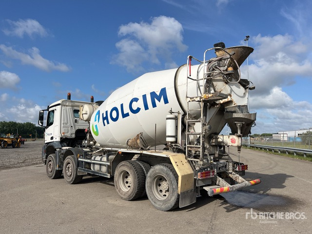 2014 Mercedes-Benz Arocs 3236 8x4 Mixer Truck - Camion malaxeur: photos 3 2014 Mercedes-Benz Arocs 3236 8x4 Mixer Truck - Camion malaxeur: photos 3