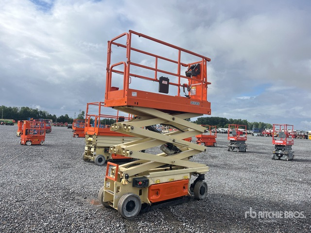 2015 JLG 2032ES Electric Scissor Lift - Nacelle ciseaux: photos 3 2015 JLG 2032ES Electric Scissor Lift - Nacelle ciseaux: photos 3