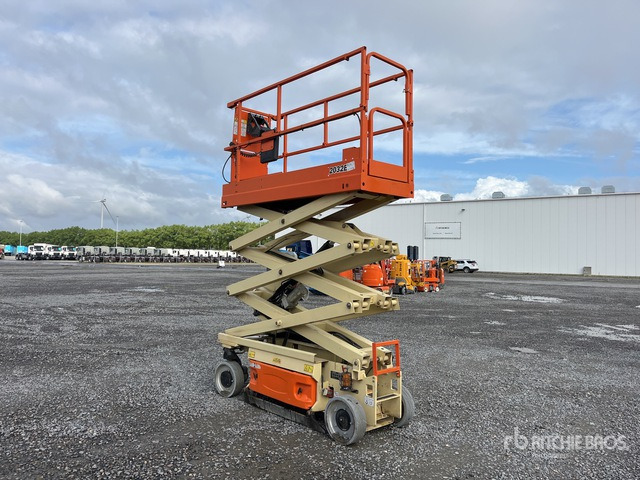 2015 JLG 2032ES Electric Scissor Lift - Nacelle ciseaux: photos 3 2015 JLG 2032ES Electric Scissor Lift - Nacelle ciseaux: photos 3