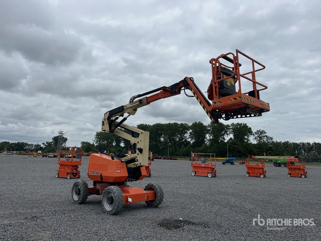 2015 JLG 340AJ 4WD Diesel Articulating Boom Lift - Nacelle articulée: photos 3 2015 JLG 340AJ 4WD Diesel Articulating Boom Lift - Nacelle articulée: photos 3