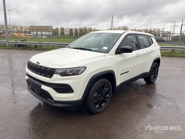 2022 Jeep Compass Longitude 4WD Hybrid (Unused) SUV - SUV: photos 3 2022 Jeep Compass Longitude 4WD Hybrid (Unused) SUV - SUV: photos 3